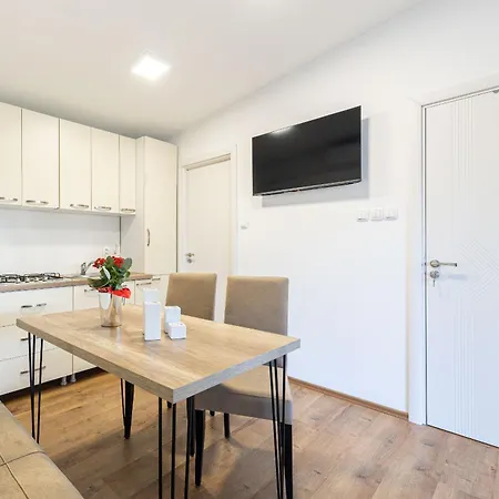 Holiday home Karin - Magoro *