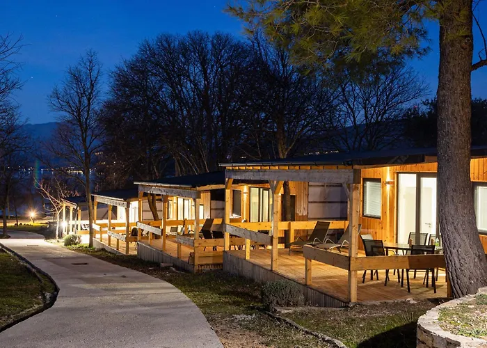 Vikendica Karin - Magoro *